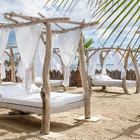 Maison A 800m Des Remparts Hébergement de vacances *